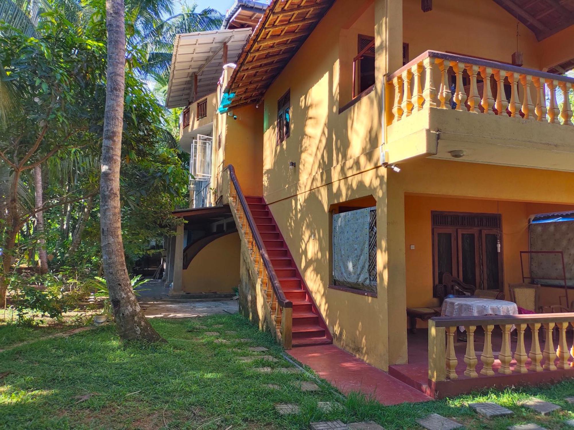 Brinkhouse Guesthouse , Unawatuna Beach Екстериор снимка