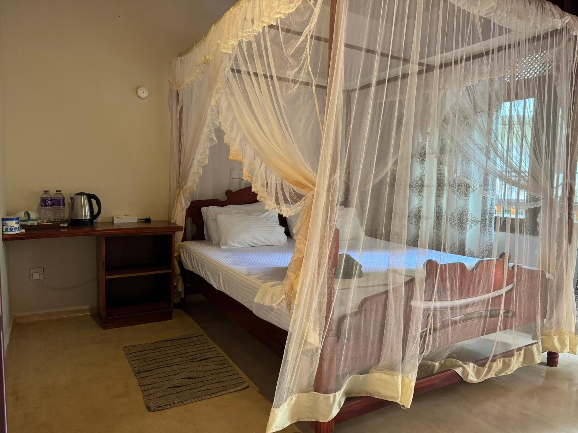 Brinkhouse Guesthouse , Unawatuna Beach Екстериор снимка