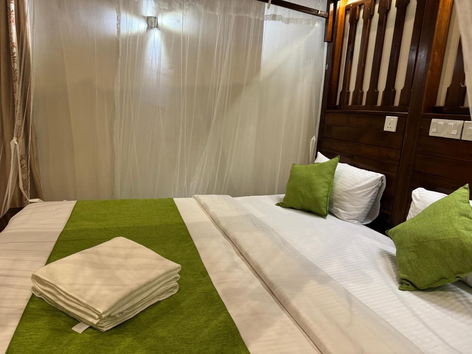 Brinkhouse Guesthouse , Unawatuna Beach Екстериор снимка