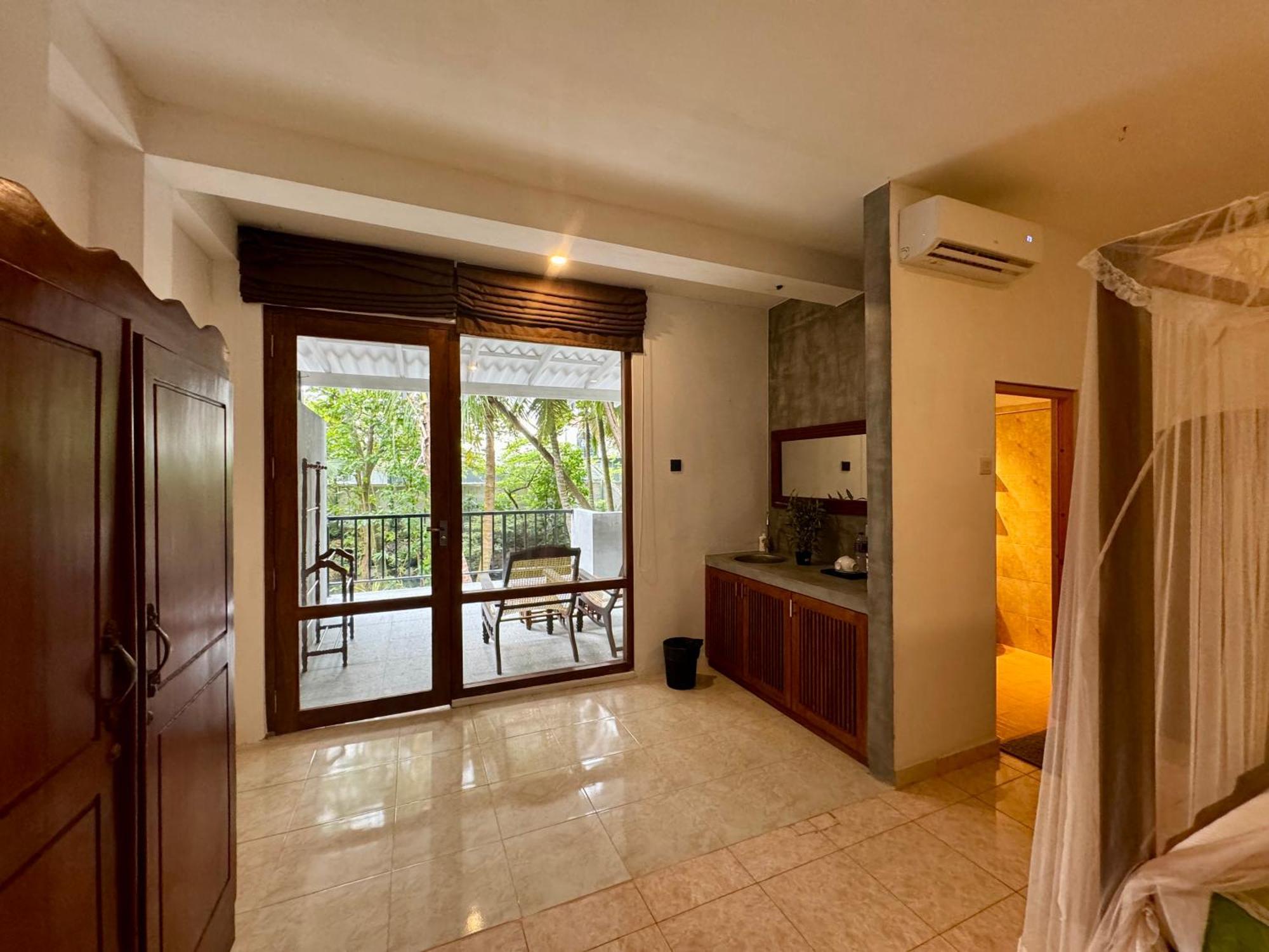 Brinkhouse Guesthouse , Unawatuna Beach Екстериор снимка