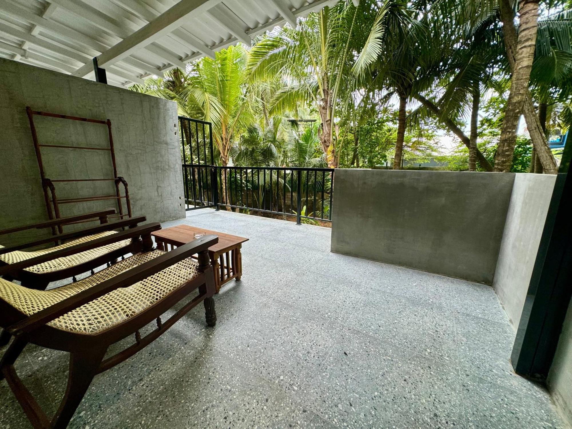 Brinkhouse Guesthouse , Unawatuna Beach Екстериор снимка