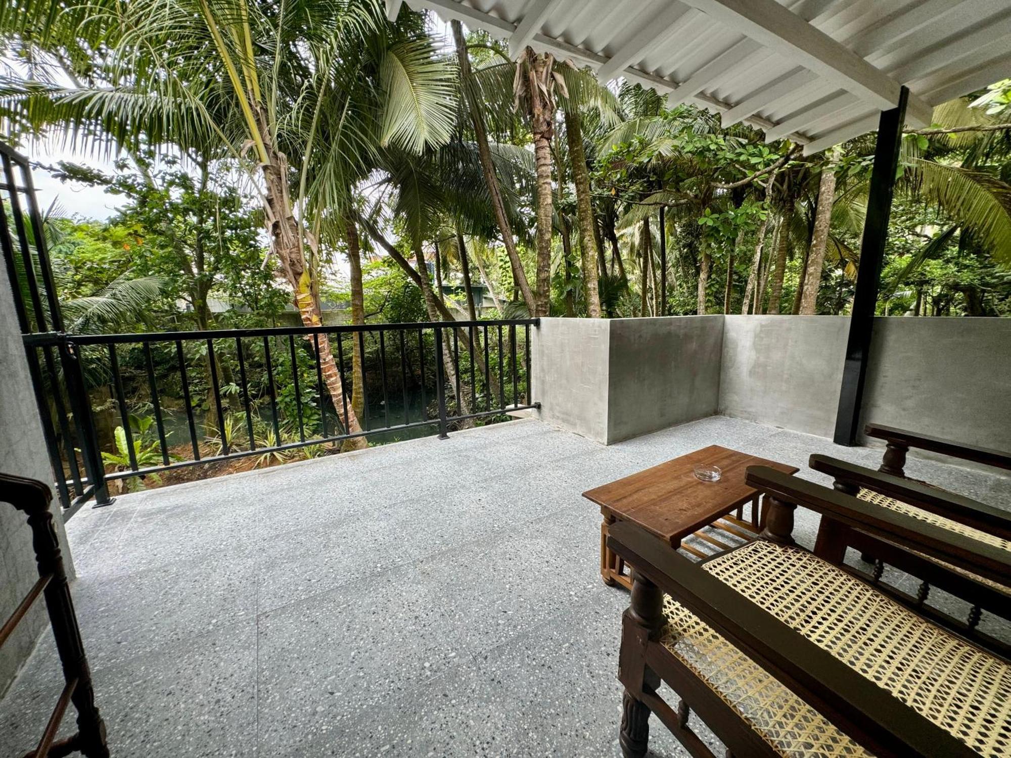 Brinkhouse Guesthouse , Unawatuna Beach Екстериор снимка
