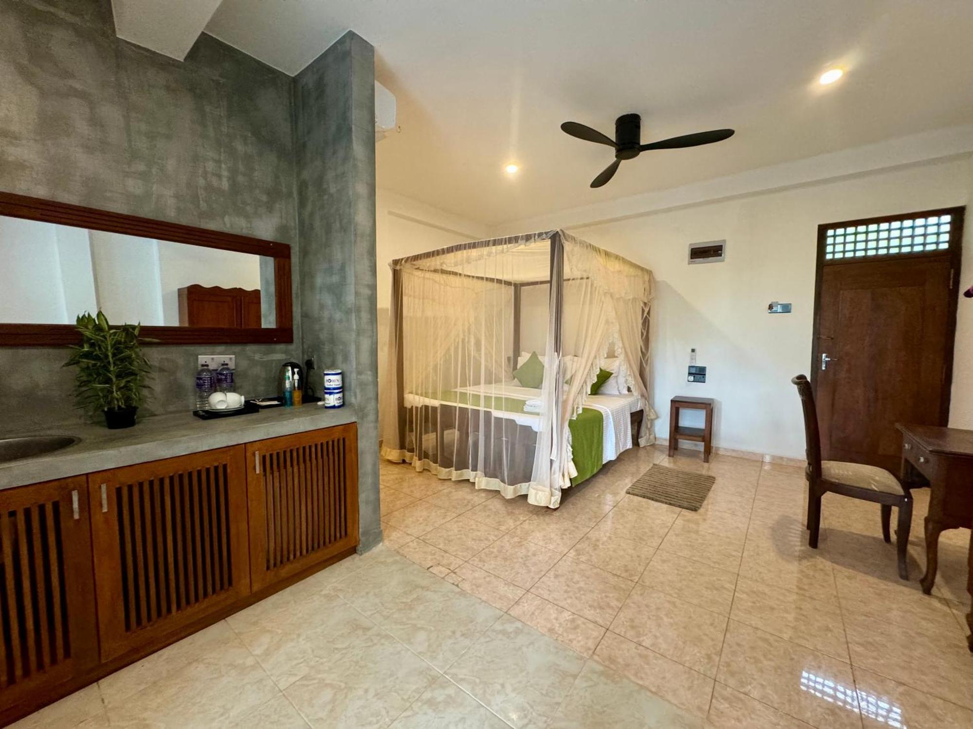 Brinkhouse Guesthouse , Unawatuna Beach Екстериор снимка