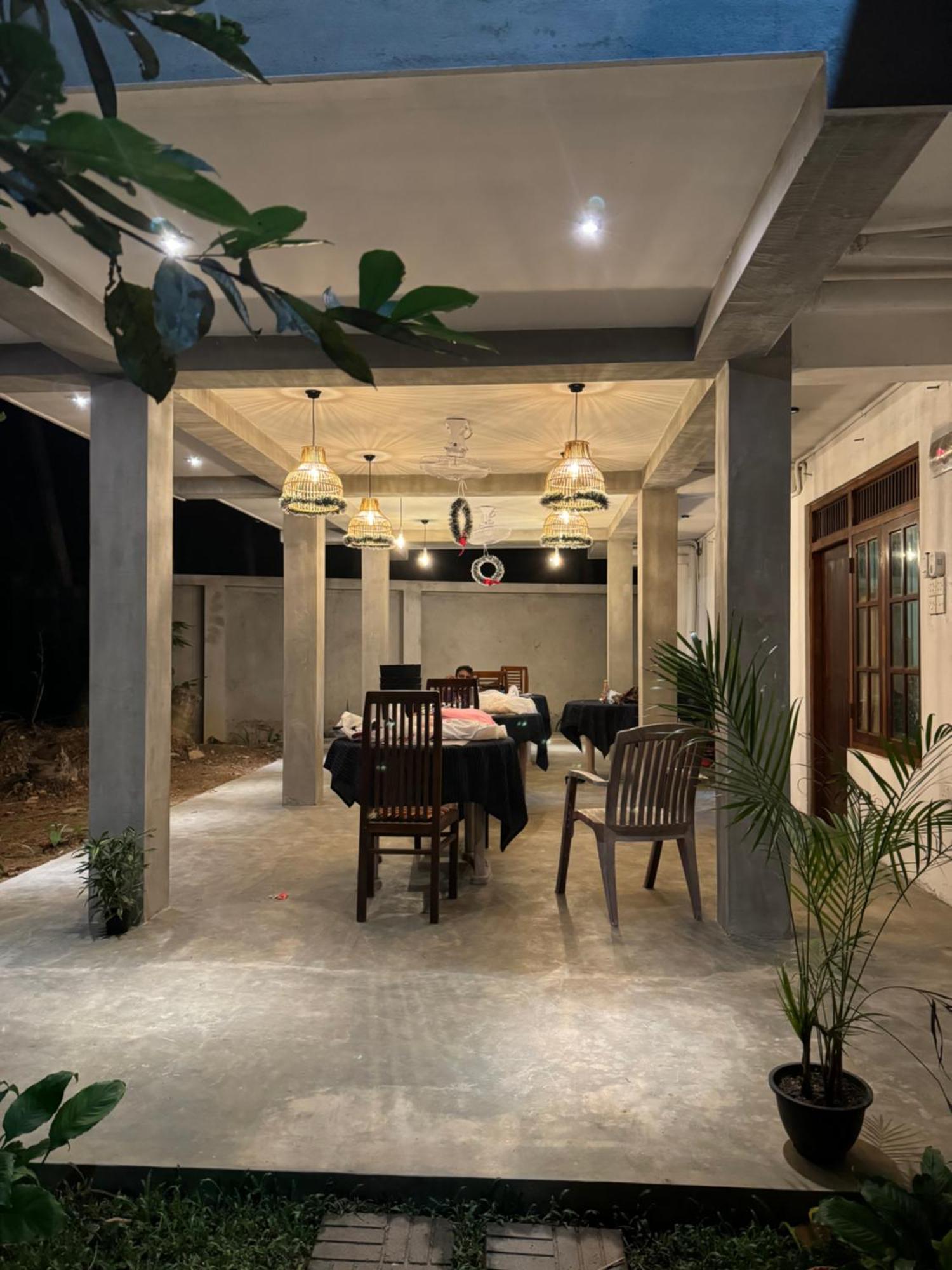 Brinkhouse Guesthouse , Unawatuna Beach Екстериор снимка