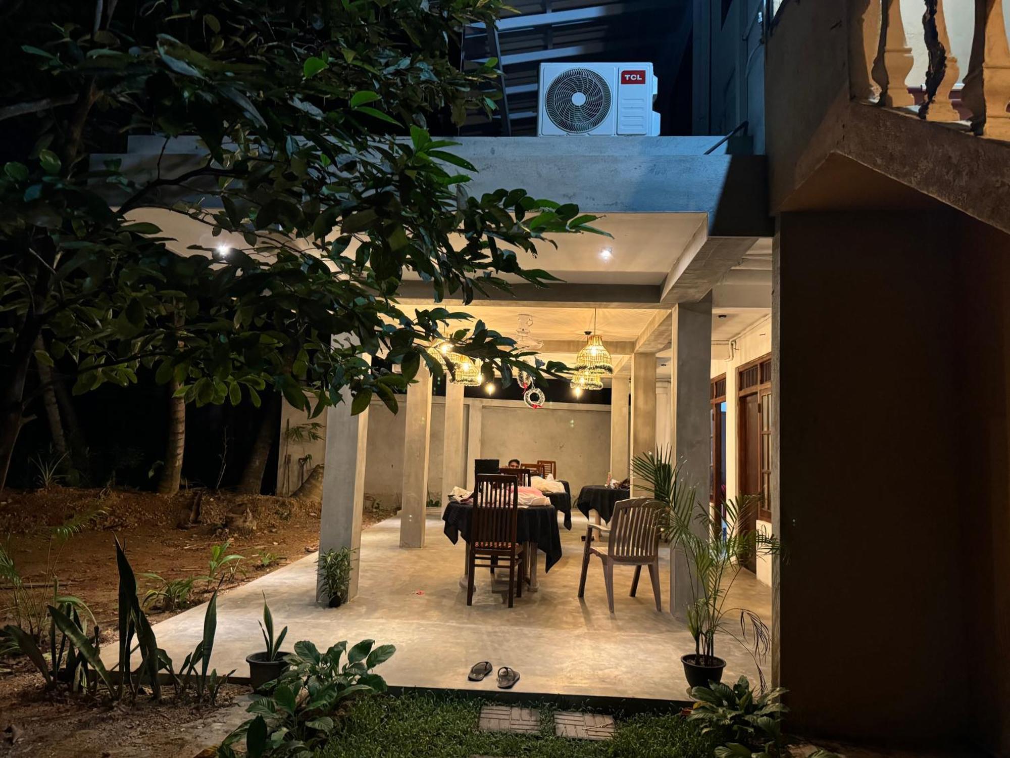 Brinkhouse Guesthouse , Unawatuna Beach Екстериор снимка